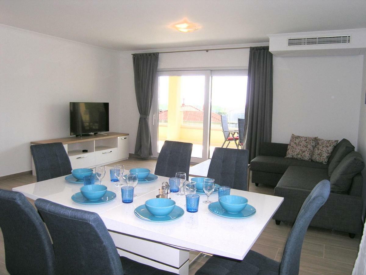 Apartmani Krajinovic Krk Town Dış mekan fotoğraf
