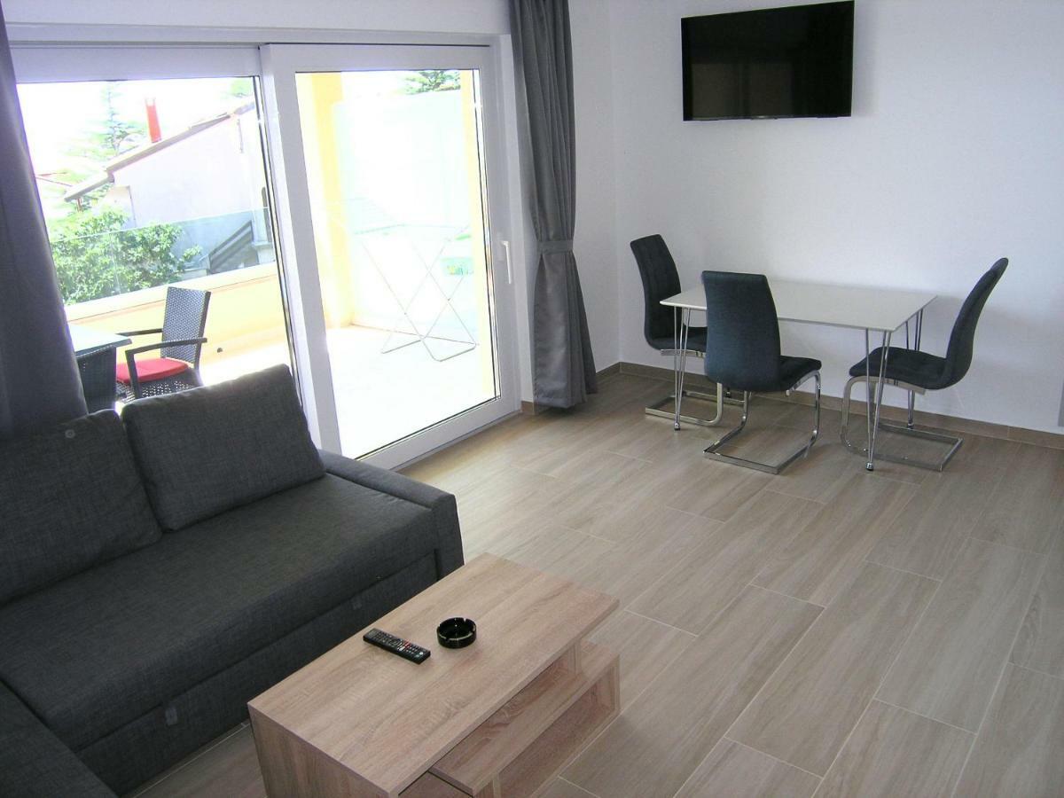 Apartmani Krajinovic Krk Town Dış mekan fotoğraf